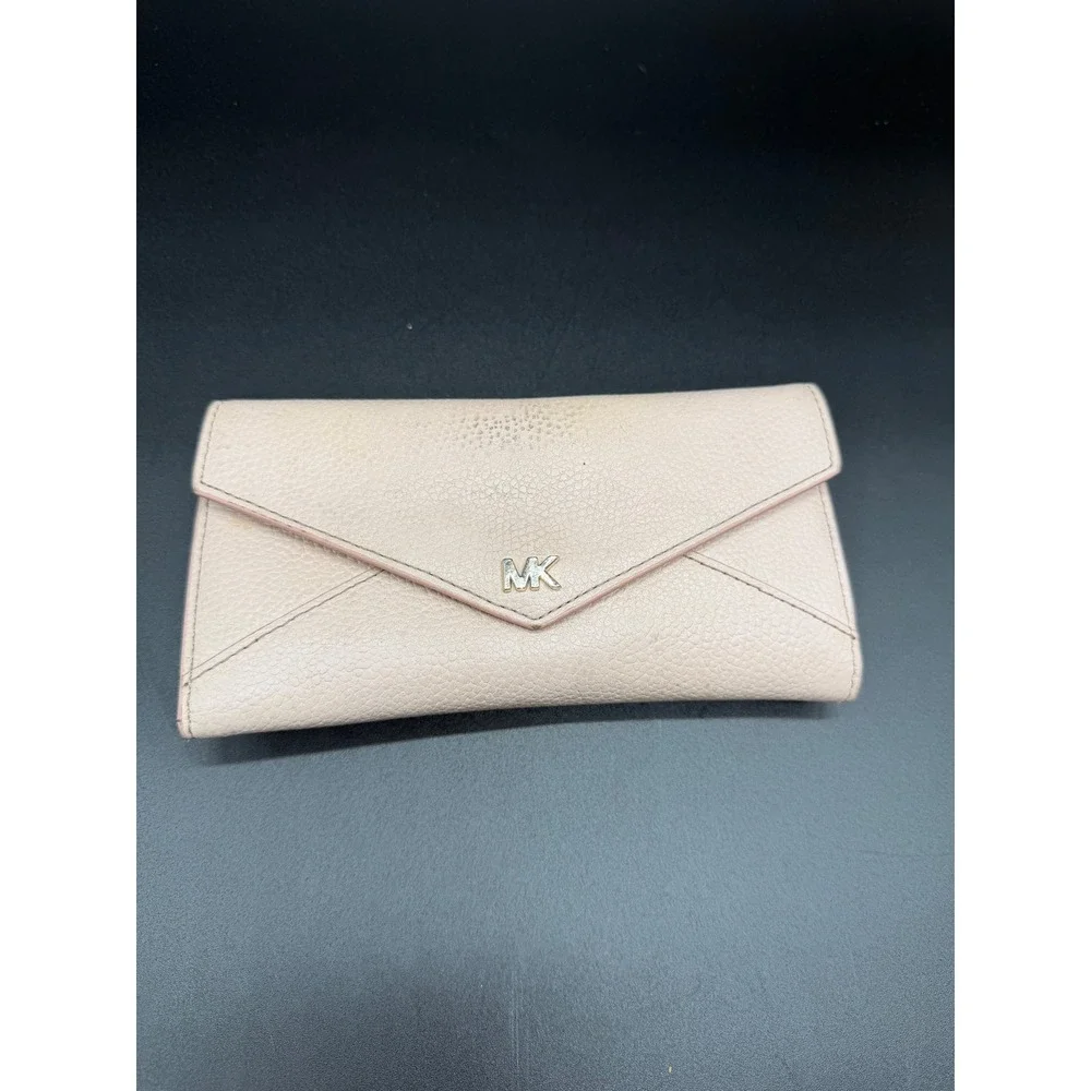 Michael Kors Pink Pebbled Leather Envelope Tri-Fold Wallet Gold‎ Tone MK Logo